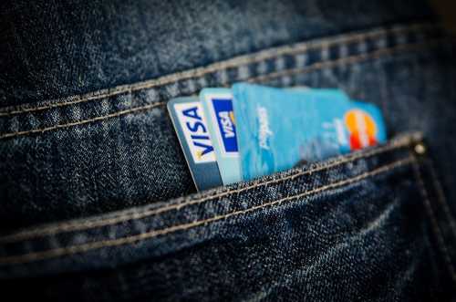 Minimalna kwota spłaty karty kredytowej - co to jest? ile wynosi?